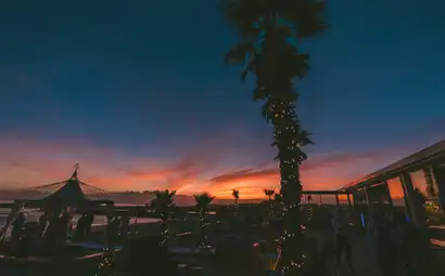 Matts Sunset beach party